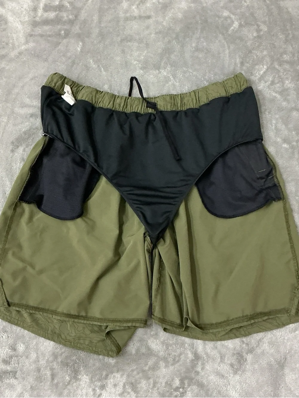 REI Co-Op Trailmade Swim Trunks Mens Large lined green topographic print pockets